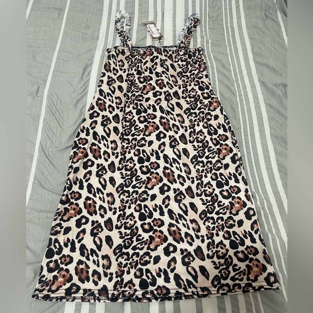 Boohoo Leopard Print Mini Dress, Size 8, NWT